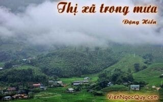 Thị xã trong mưa